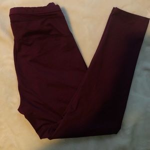 Fabletics Mid-Rise Mesh Top 7/8 Legging